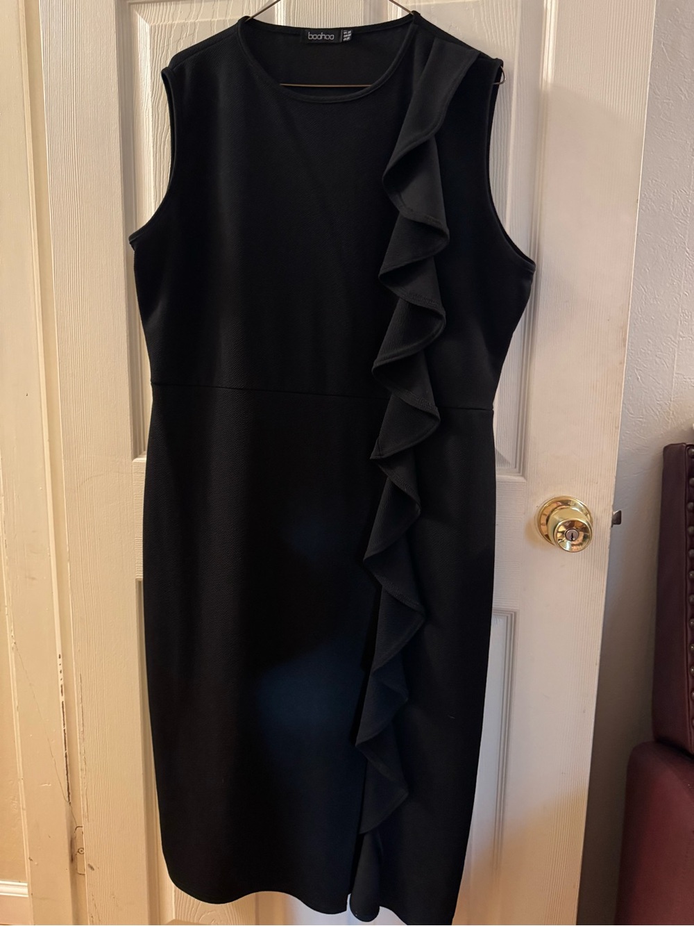 Boohoo Black Sleeveless Midi Dress with Ruffle Trim